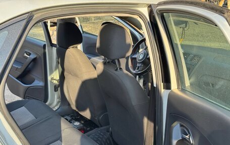 Volkswagen Polo VI (EU Market), 2012 год, 260 000 рублей, 13 фотография