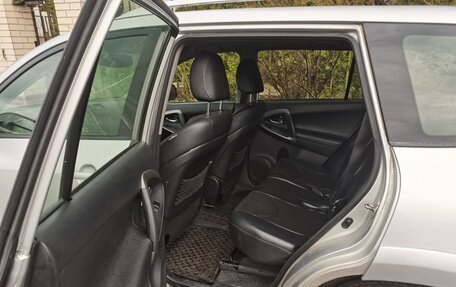 Toyota RAV4, 2011 год, 1 100 000 рублей, 4 фотография