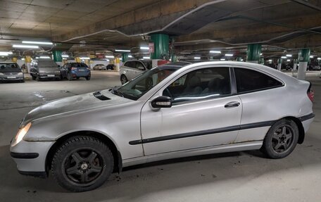 Mercedes-Benz C-Класс, 2002 год, 600 000 рублей, 3 фотография