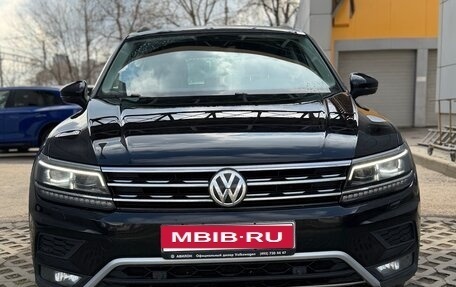Volkswagen Tiguan II, 2019 год, 2 430 000 рублей, 1 фотография
