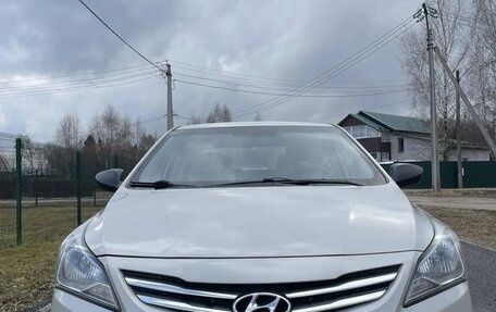 Hyundai Solaris II рестайлинг, 2014 год, 950 000 рублей, 3 фотография