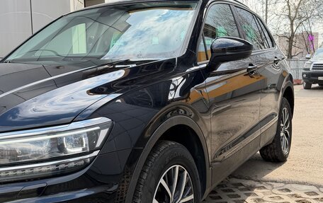Volkswagen Tiguan II, 2019 год, 2 430 000 рублей, 11 фотография