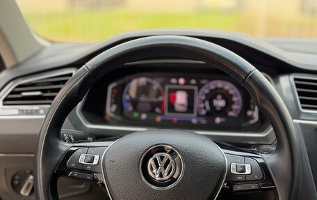 Volkswagen Tiguan II, 2019 год, 2 430 000 рублей, 14 фотография