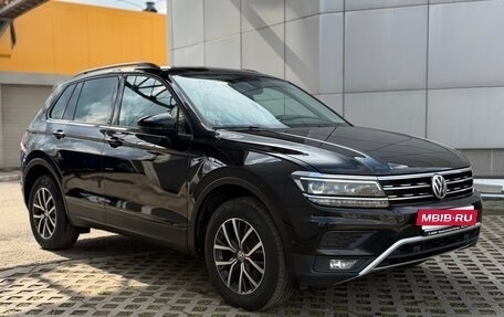 Volkswagen Tiguan II, 2019 год, 2 430 000 рублей, 3 фотография
