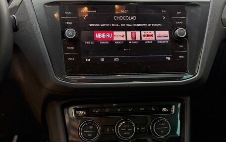 Volkswagen Tiguan II, 2019 год, 2 430 000 рублей, 15 фотография