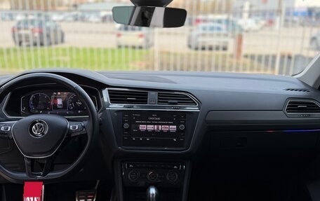 Volkswagen Tiguan II, 2019 год, 2 430 000 рублей, 12 фотография