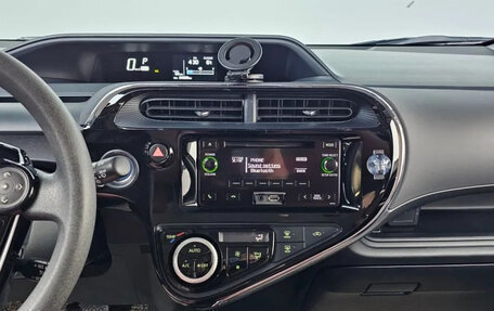 Toyota Prius c I, 2020 год, 1 540 000 рублей, 11 фотография