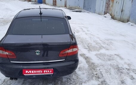Skoda Superb III рестайлинг, 2009 год, 980 000 рублей, 16 фотография