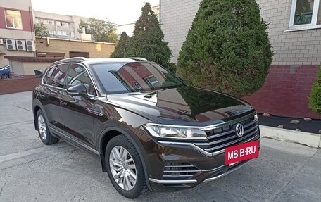 Volkswagen Touareg III, 2018 год, 5 375 000 рублей, 3 фотография