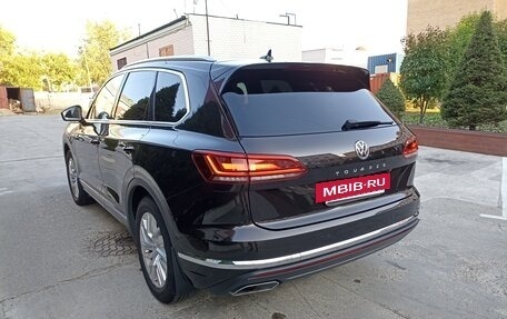 Volkswagen Touareg III, 2018 год, 5 375 000 рублей, 2 фотография