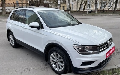 Volkswagen Tiguan II, 2018 год, 1 950 000 рублей, 1 фотография