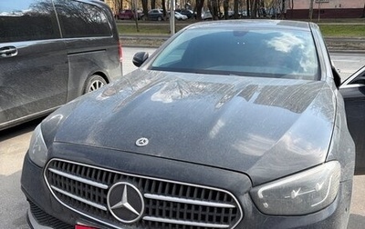 Mercedes-Benz E-Класс, 2021 год, 2 750 000 рублей, 1 фотография