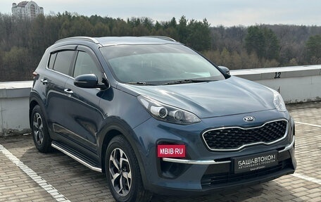 KIA Sportage IV рестайлинг, 2018 год, 2 115 000 рублей, 3 фотография