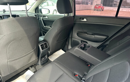 KIA Sportage IV рестайлинг, 2018 год, 2 115 000 рублей, 9 фотография