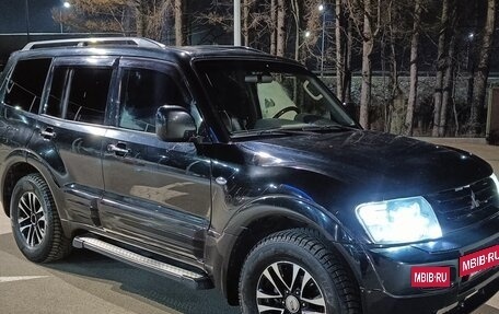 Mitsubishi Montero III, 2002 год, 900 000 рублей, 3 фотография