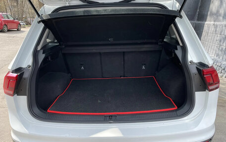 Volkswagen Tiguan II, 2018 год, 1 950 000 рублей, 5 фотография