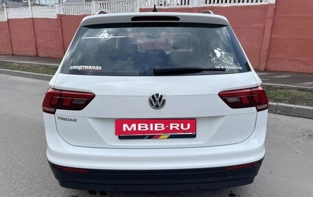 Volkswagen Tiguan II, 2018 год, 1 950 000 рублей, 4 фотография