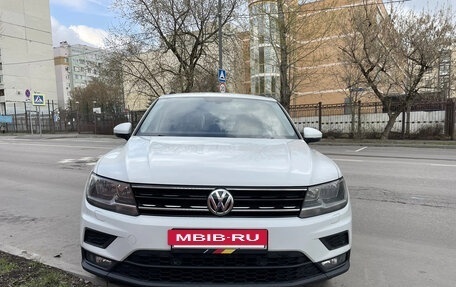 Volkswagen Tiguan II, 2018 год, 1 950 000 рублей, 9 фотография