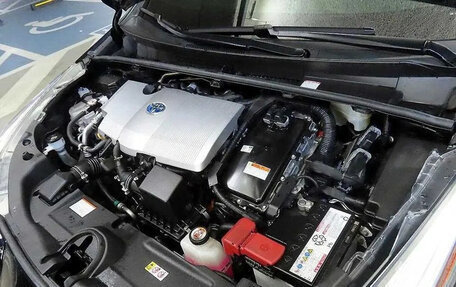 Toyota Prius IV XW50, 2022 год, 2 100 000 рублей, 17 фотография