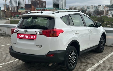 Toyota RAV4, 2015 год, 2 270 000 рублей, 4 фотография