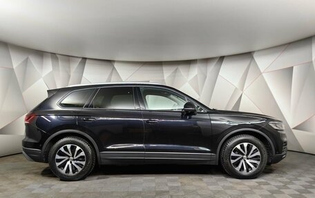 Volkswagen Touareg III, 2018 год, 4 650 000 рублей, 6 фотография