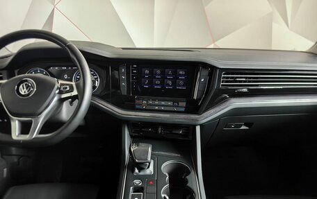 Volkswagen Touareg III, 2018 год, 4 650 000 рублей, 15 фотография