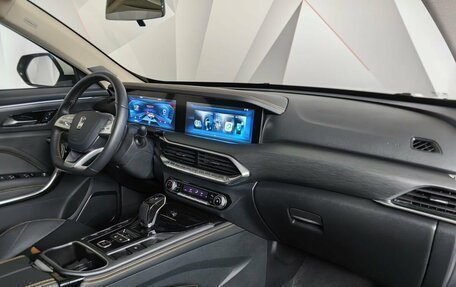 FAW Bestune T77, 2022 год, 1 850 000 рублей, 13 фотография