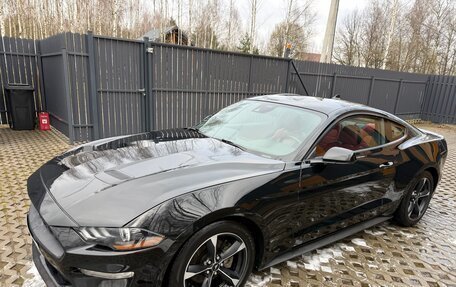 Ford Mustang VI рестайлинг, 2022 год, 3 480 000 рублей, 2 фотография