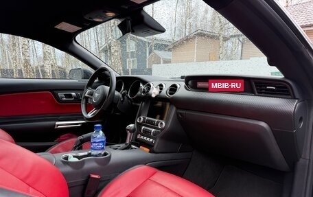 Ford Mustang VI рестайлинг, 2022 год, 3 480 000 рублей, 15 фотография