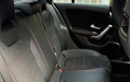 Mercedes-Benz CLA, 2021 год, 2 800 000 рублей, 4 фотография