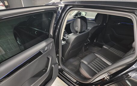 Skoda Superb III рестайлинг, 2016 год, 1 900 000 рублей, 9 фотография