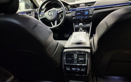 Skoda Superb III рестайлинг, 2016 год, 1 900 000 рублей, 14 фотография