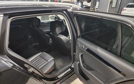 Skoda Superb III рестайлинг, 2016 год, 1 900 000 рублей, 11 фотография