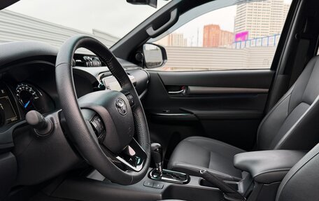 Toyota Hilux VIII, 2021 год, 6 290 000 рублей, 12 фотография