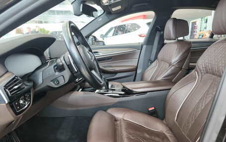 BMW 5 серия, 2019 год, 4 299 000 рублей, 20 фотография