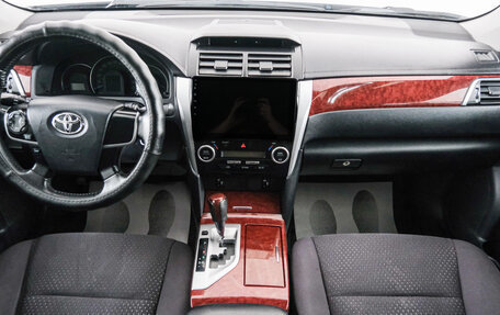 Toyota Camry, 2012 год, 1 649 000 рублей, 11 фотография