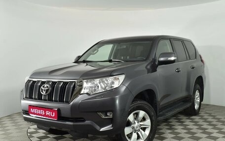Toyota Land Cruiser Prado 150 рестайлинг 2, 2018 год, 4 700 000 рублей, 1 фотография
