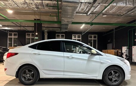 Hyundai Solaris II рестайлинг, 2015 год, 550 000 рублей, 4 фотография