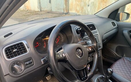 Volkswagen Polo VI (EU Market), 2016 год, 950 000 рублей, 3 фотография