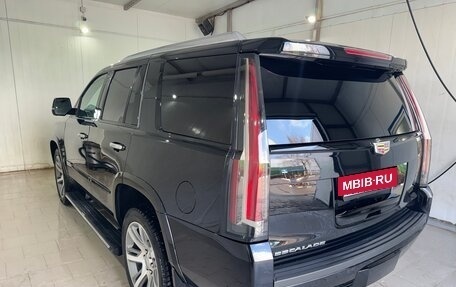 Cadillac Escalade IV, 2019 год, 5 500 000 рублей, 2 фотография