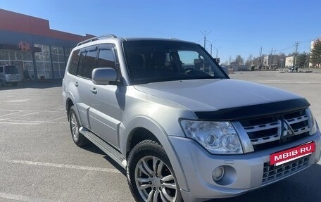 Mitsubishi Pajero IV, 2014 год, 1 950 000 рублей, 8 фотография