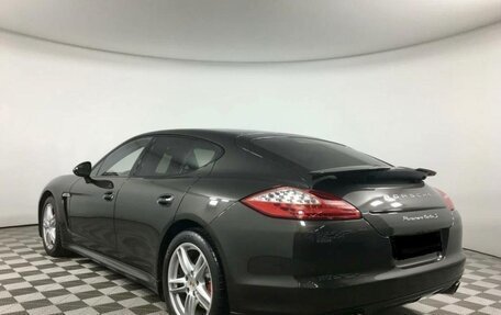 Porsche Panamera II рестайлинг, 2011 год, 3 000 000 рублей, 6 фотография