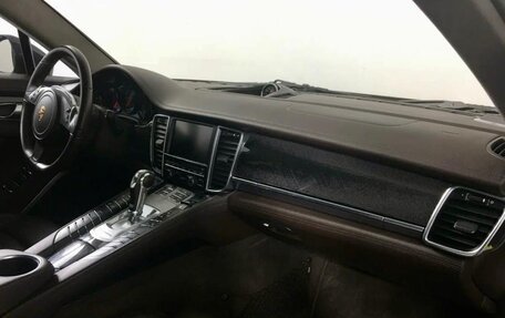 Porsche Panamera II рестайлинг, 2011 год, 3 000 000 рублей, 17 фотография