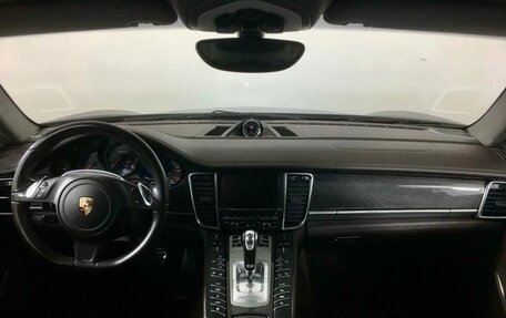 Porsche Panamera II рестайлинг, 2011 год, 3 000 000 рублей, 21 фотография