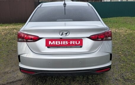 Hyundai Solaris II рестайлинг, 2021 год, 1 800 000 рублей, 2 фотография