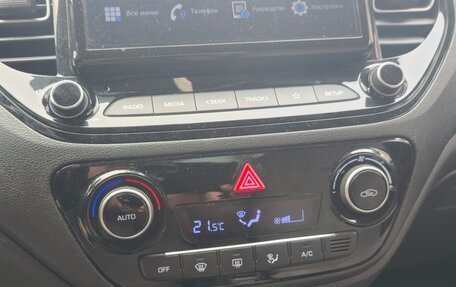 Hyundai Solaris II рестайлинг, 2021 год, 1 800 000 рублей, 9 фотография