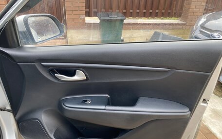 KIA Rio IV, 2020 год, 1 310 000 рублей, 10 фотография