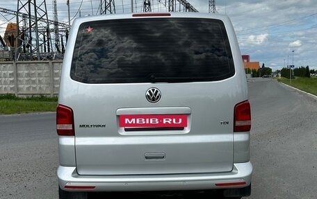 Volkswagen Multivan T5, 2012 год, 2 500 000 рублей, 2 фотография