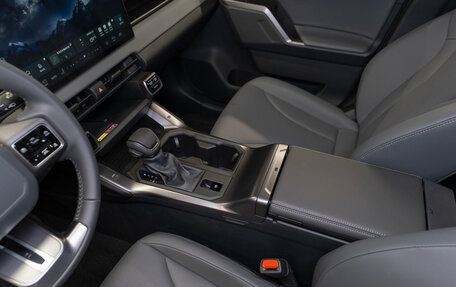 Toyota RAV4, 2026 год, 4 550 000 рублей, 17 фотография