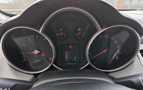 Chevrolet Cruze II, 2012 год, 655 000 рублей, 10 фотография